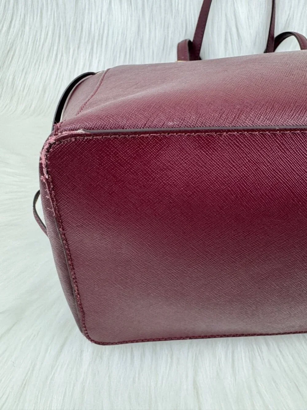 Michael Kors Gilly Large Jet Set Tote Burgundy Leather Drawstring Zip MK Bag